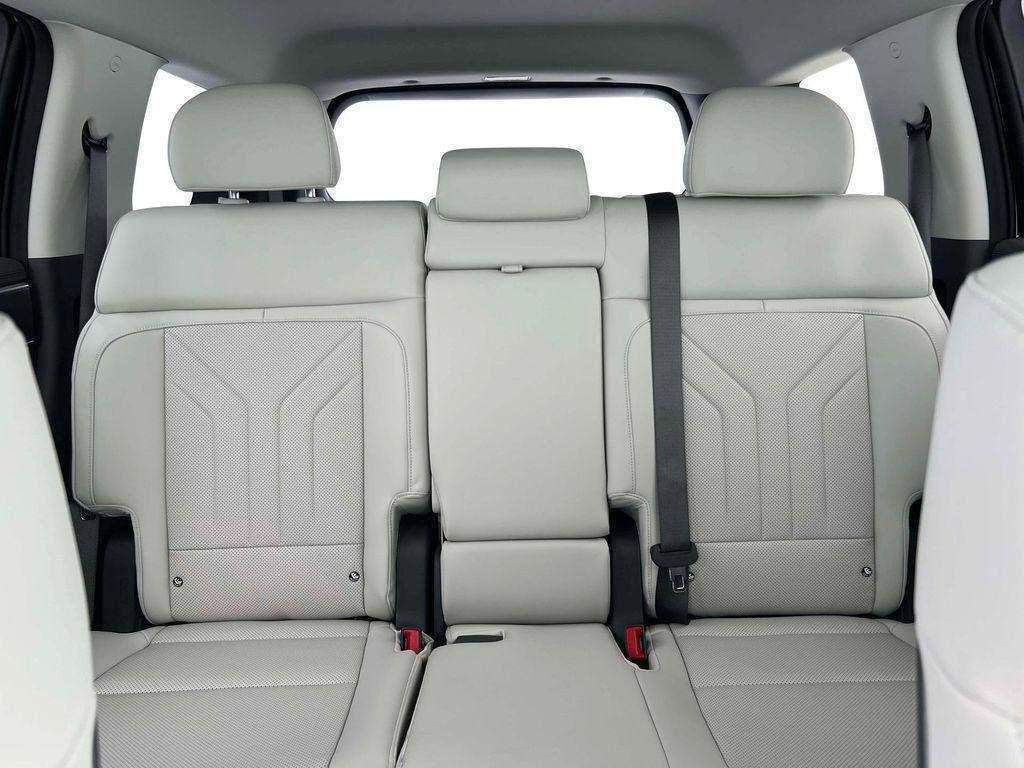 New 2026 Black Hyundai SEL AWD image 16