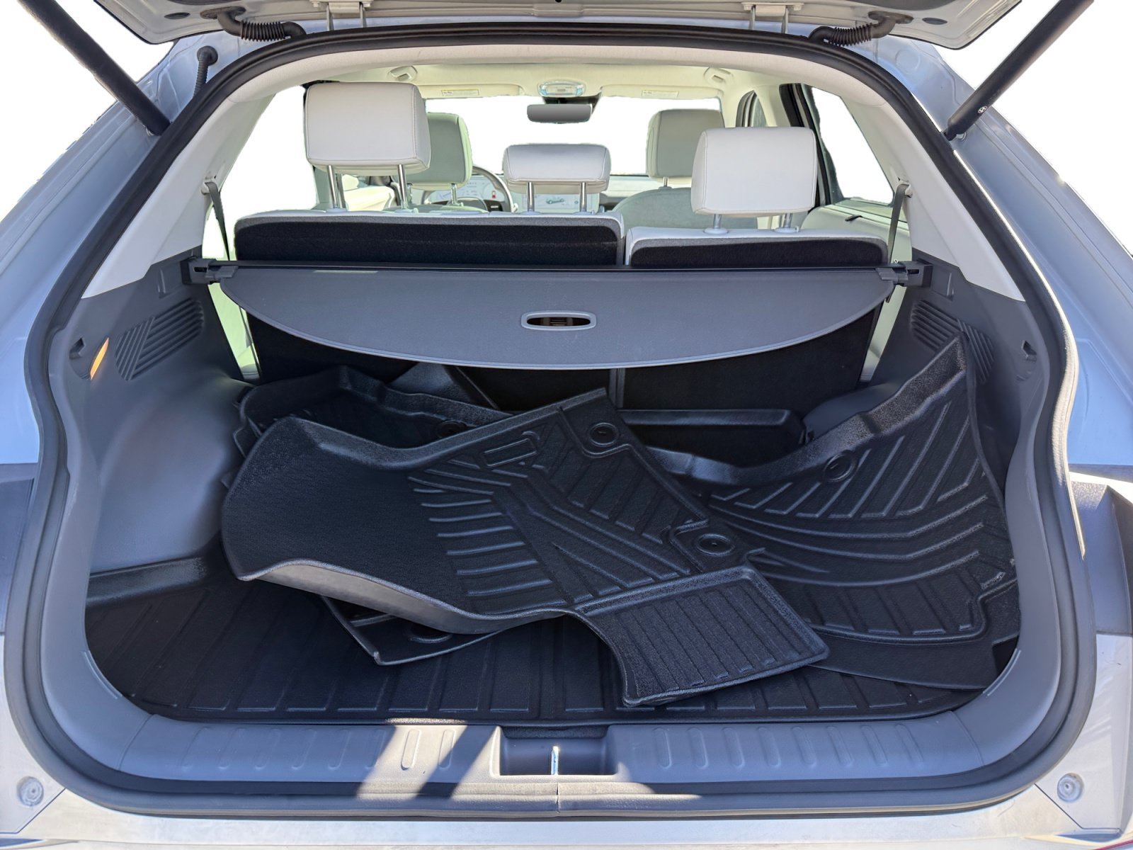 Certified Used 2024 Cyber Gray Hyundai Limited image 17