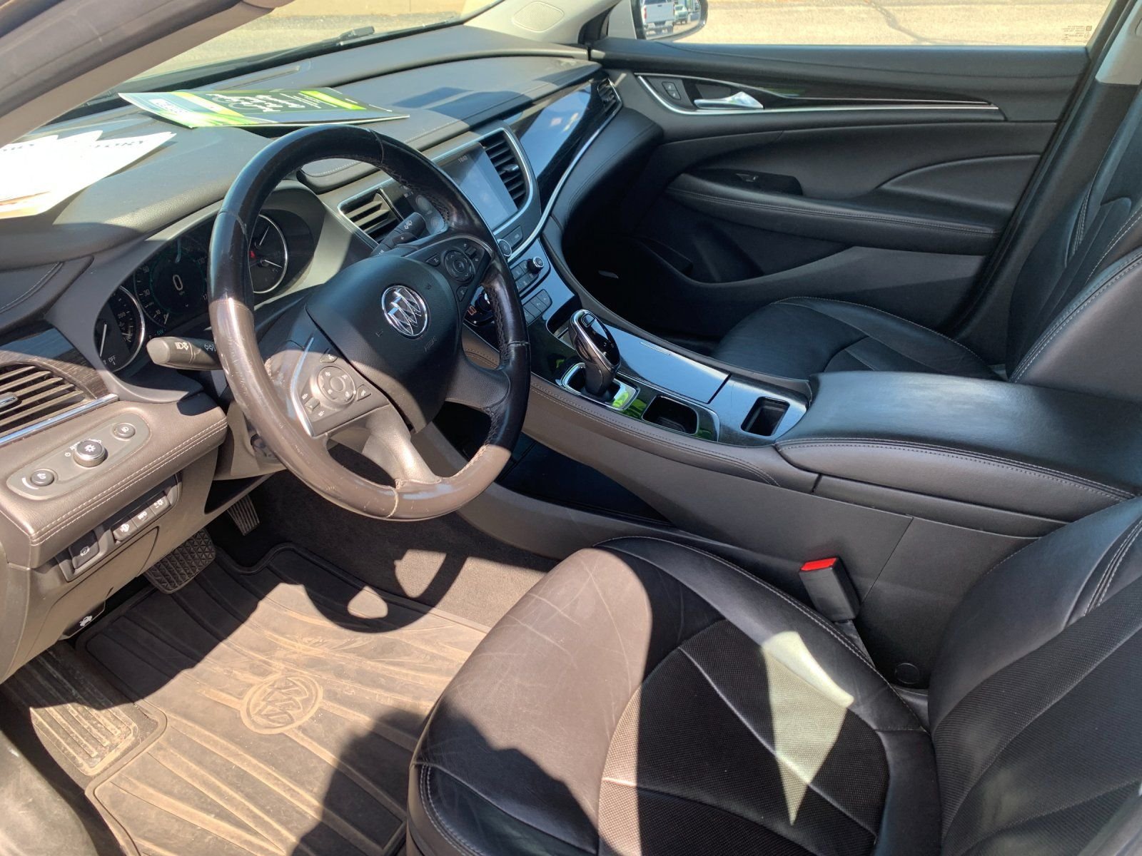 Used 2019  Buick Premium I Group image 10