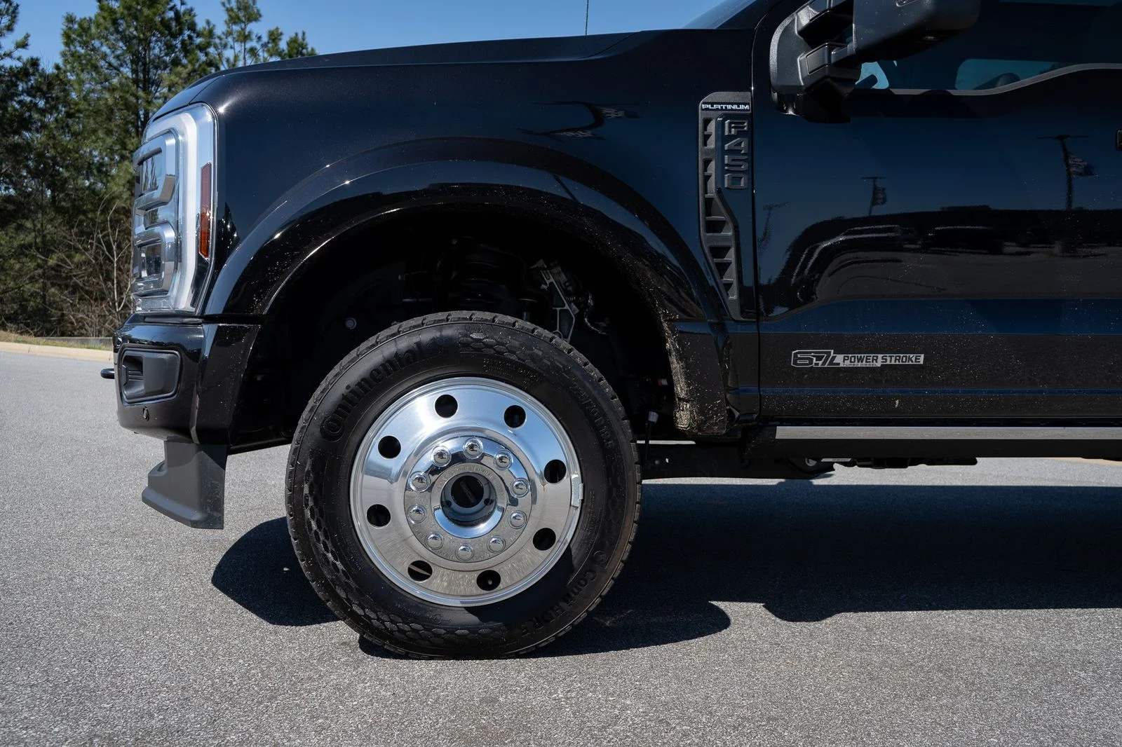 2025 Ford F-450 Super Duty Platinum - Photo 12