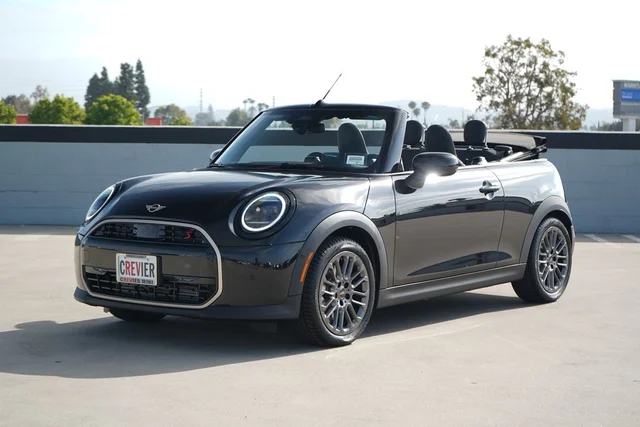 2026 MINI Convertible Signature Plus