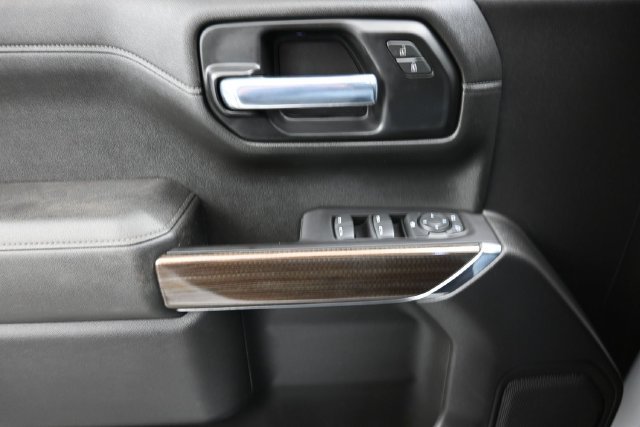Used 2021 Beige Chevrolet RST image 22
