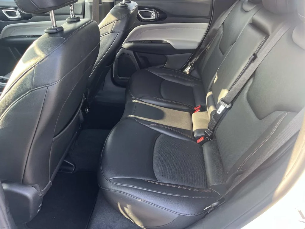 Used 2022 White Jeep Limited image 14