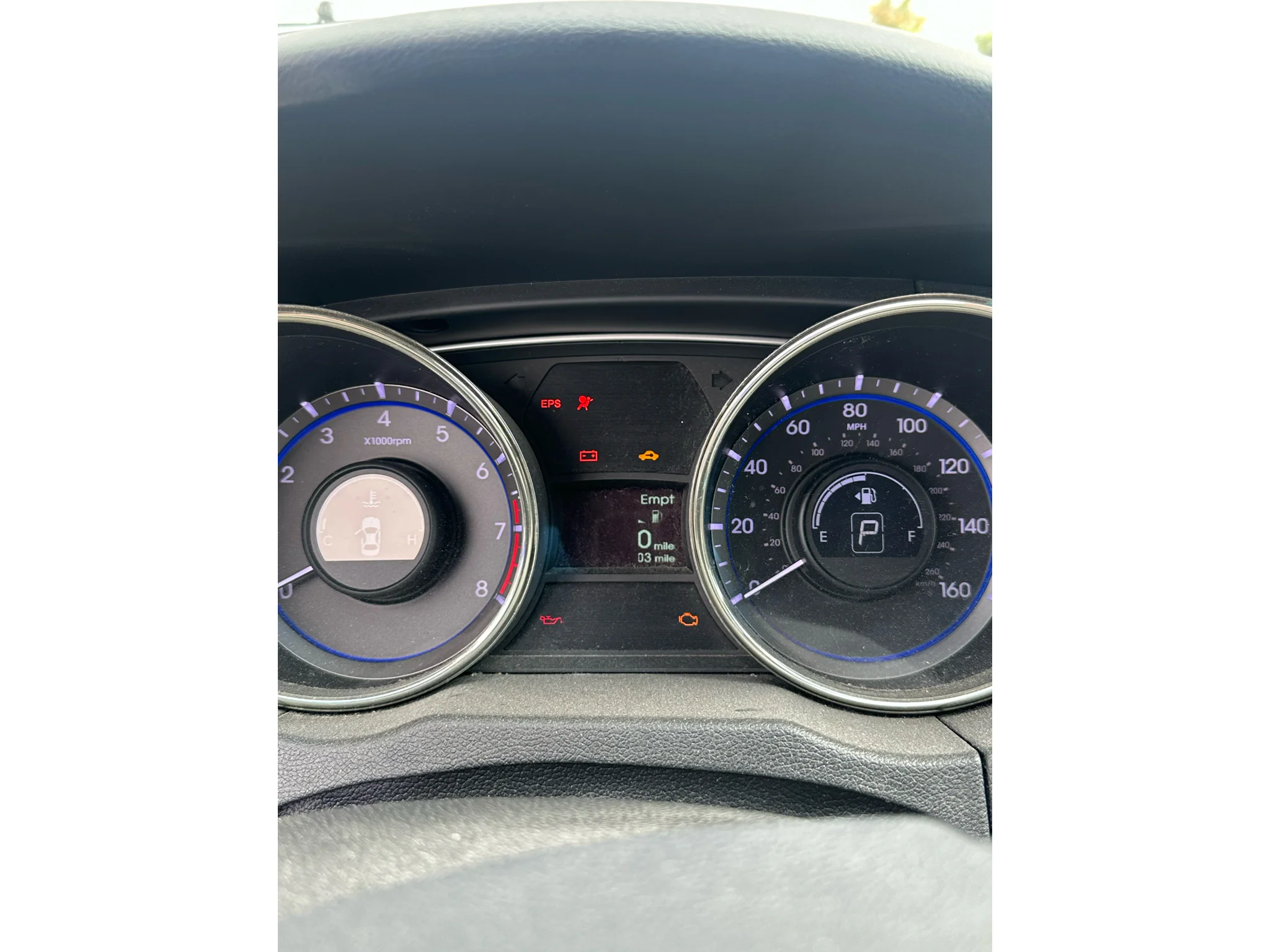 Used 2011 Harbor Gray Metallic Hyundai SE image 6