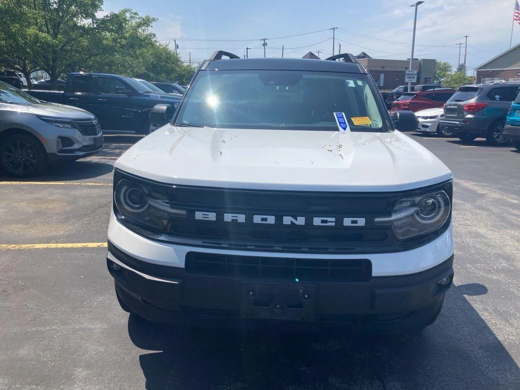 Used 2021 Wh Ford Outer Banks image 2