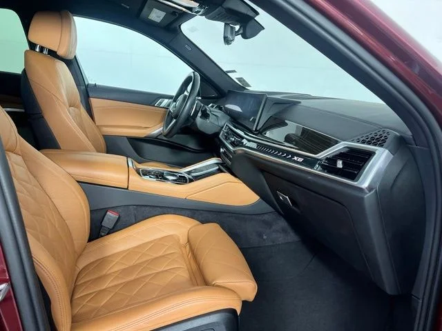 Used 2024 Red BMW xDrive40i image 44