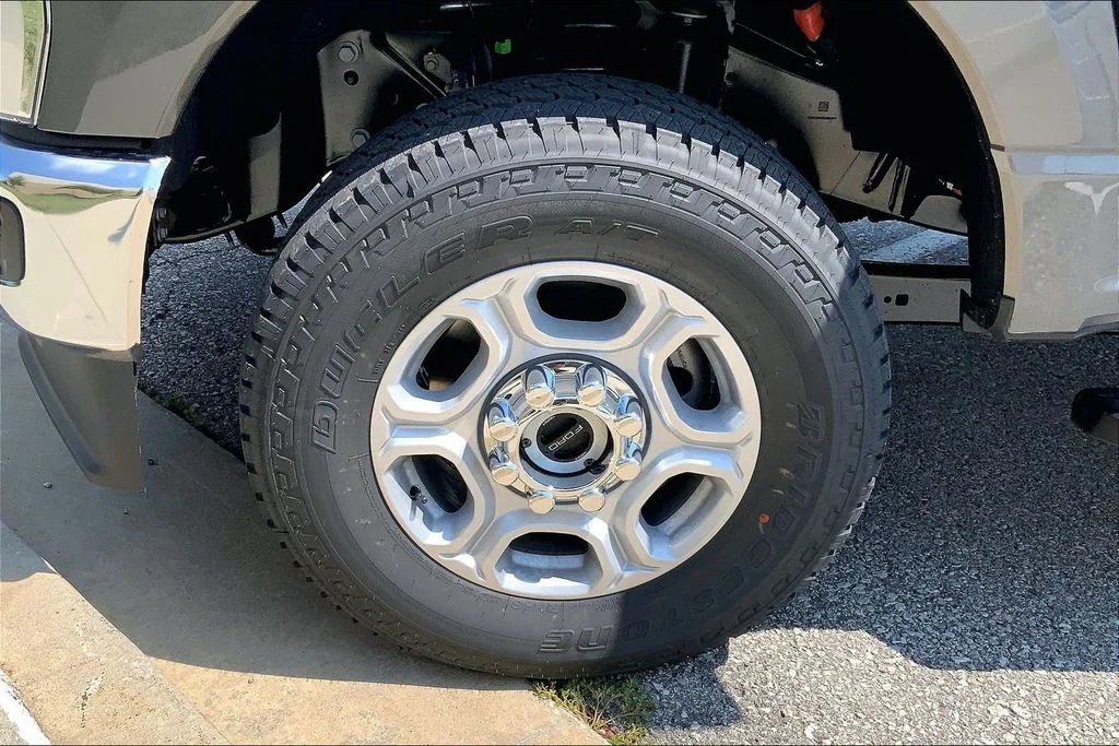 New 2026 Gray Ford XLT image 12