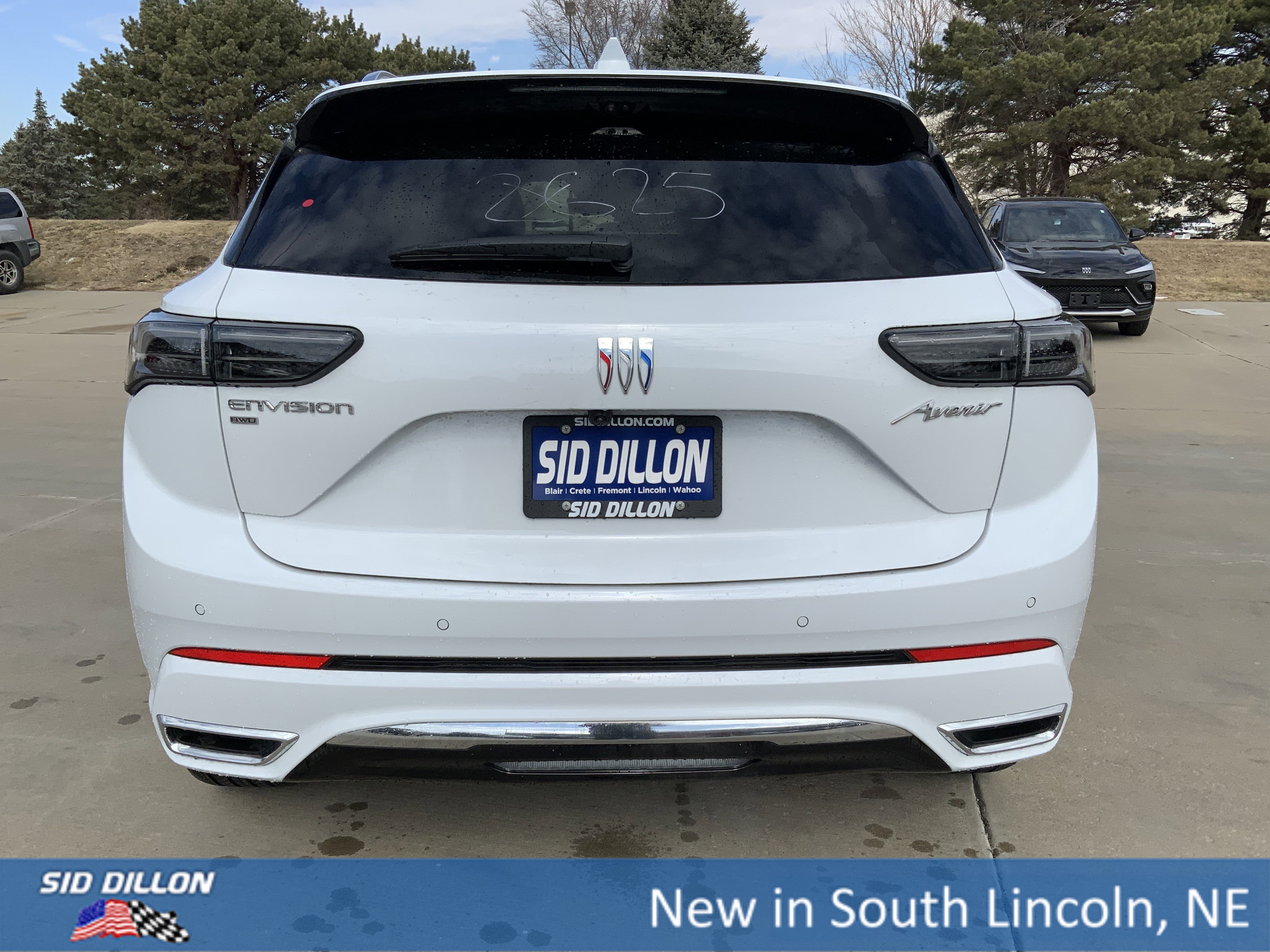 New 2026 Iridescent White Tricoat Buick Avenir image 4