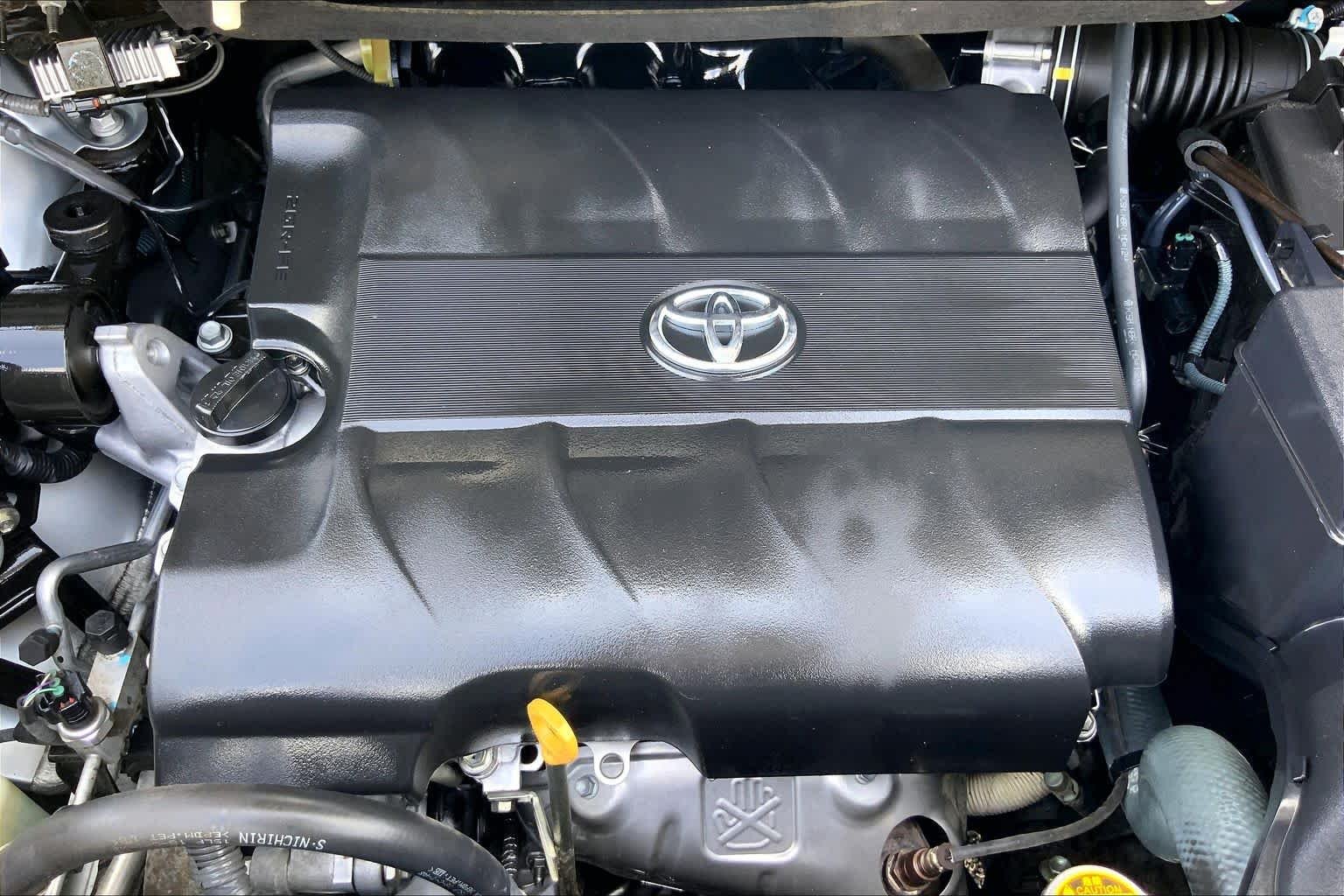 Used 2016 Silver Sky Metallic Toyota LE image 32