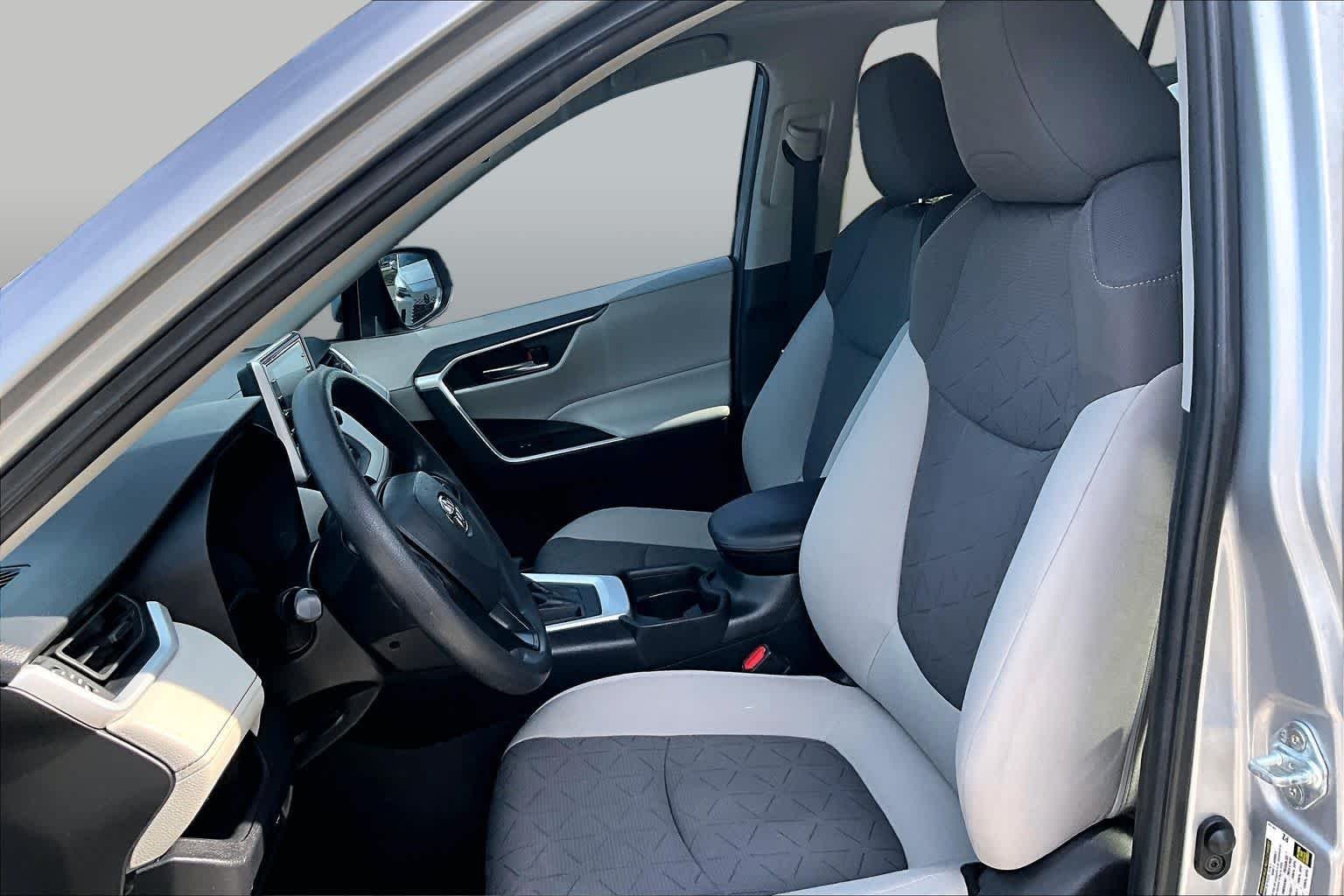 Used 2021 Silver Sky Metallic Toyota XLE image 8