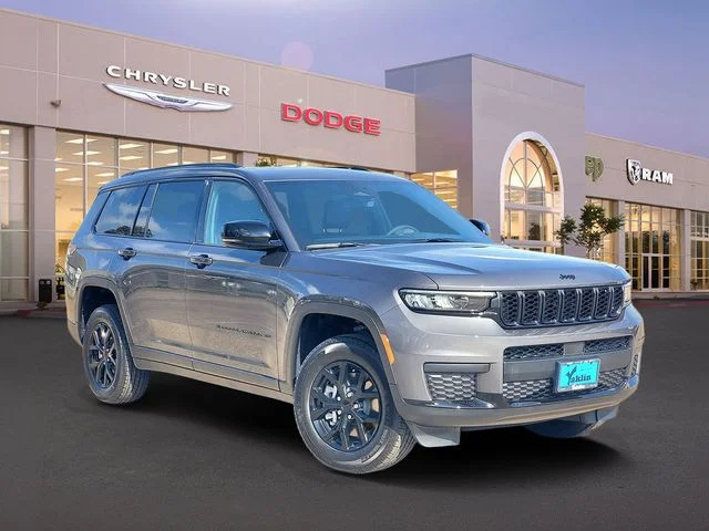 New 2025 Baltic Gray Metallic Clear-Coat Exterior Paint Jeep Altitude X image 30