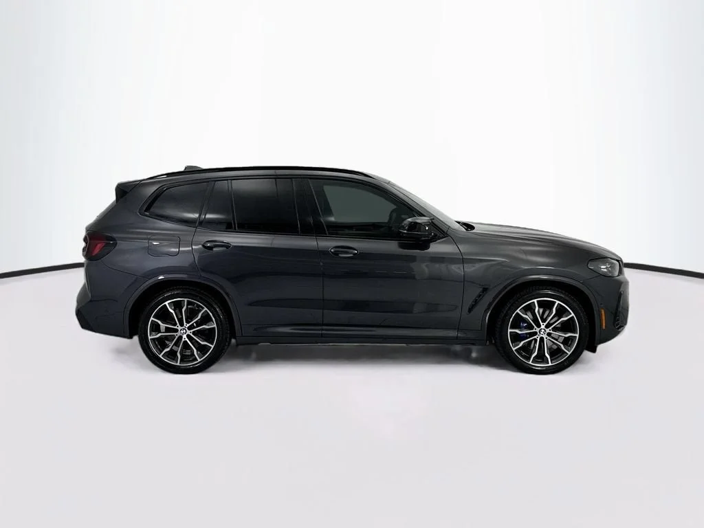 Used 2023 Dark Graphite BMW M40i image 4