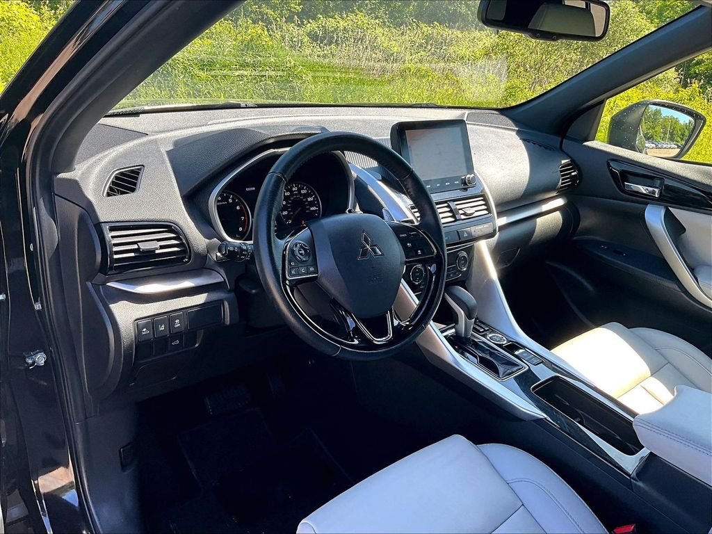 Used 2024 Black Mitsubishi SEL image 7
