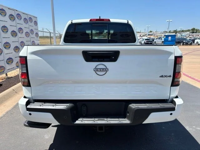 New 2026 Glacier White Nissan Crew Cab SV image 5