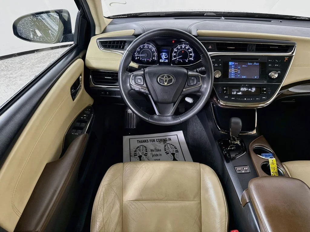 Used 2013 Attitude Black Metallic Toyota XLE image 21