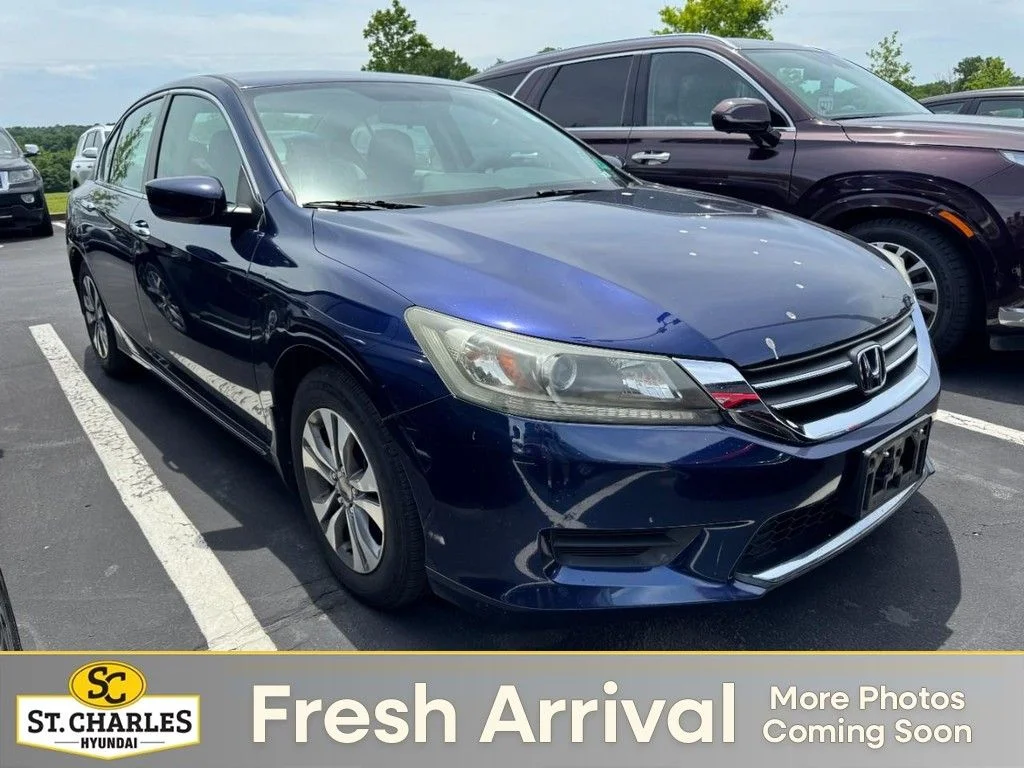 2013 Honda Accord LX Auto's photo