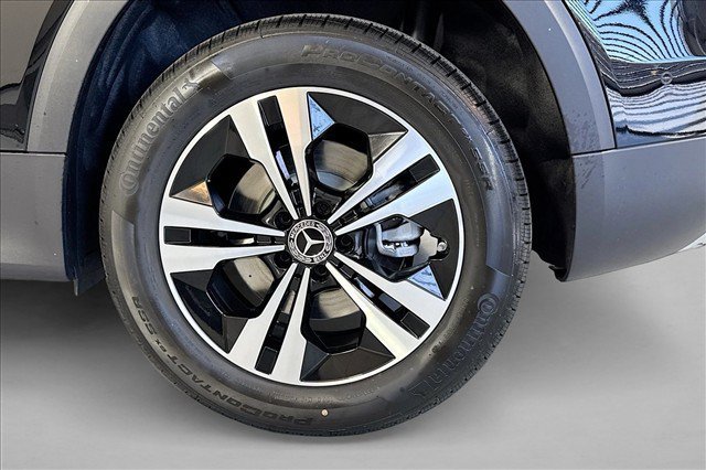 New 2026 Night Black Mercedes-Benz GLB 250 image 59