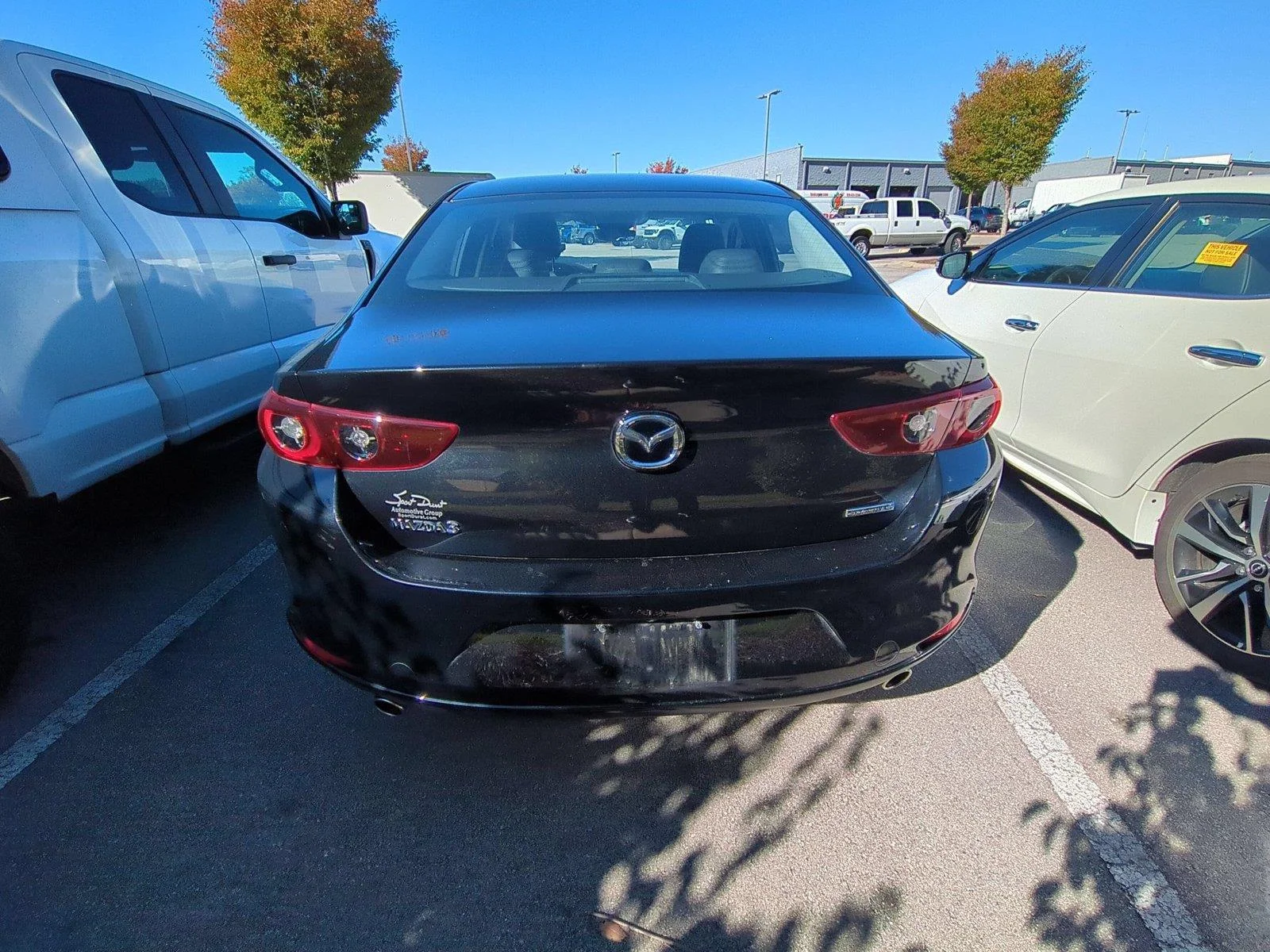 Used 2024 JET BLACK MICA MAZDA PREF image 5