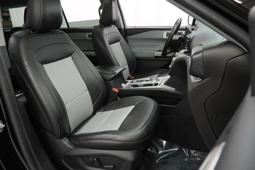 Used 2022 Black Ford XLT image 51