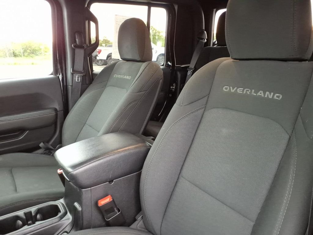 Certified Used 2020 Black Jeep Overland image 9