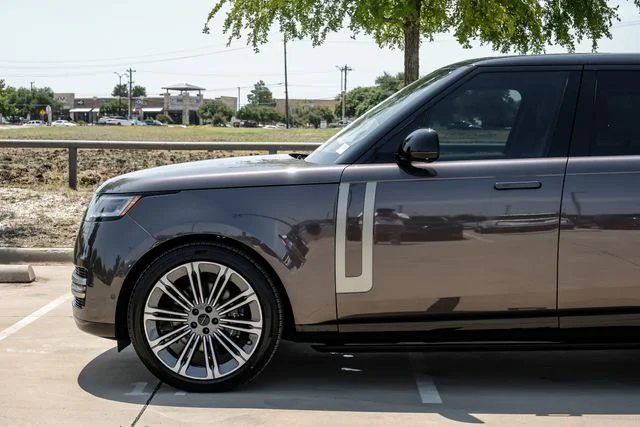 2026 Land Rover Range Rover SE - Photo 13