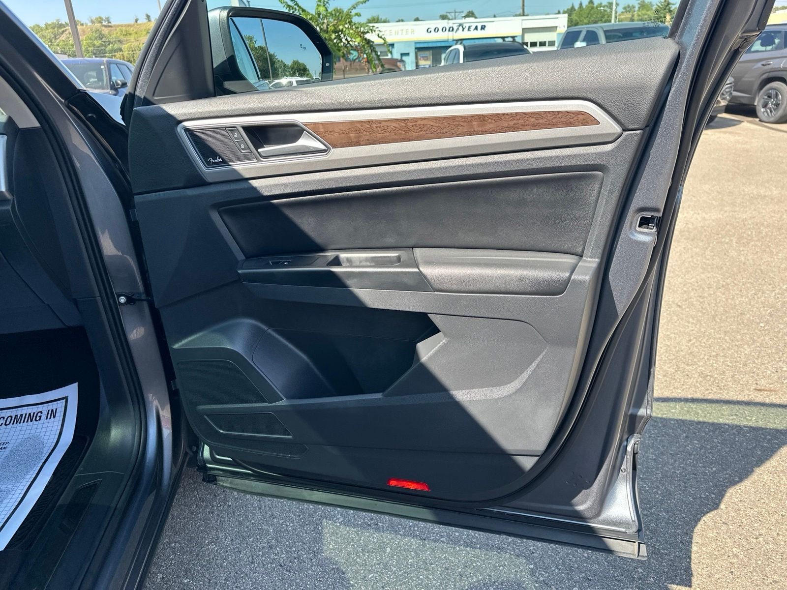 Used 2019 Gray Volkswagen SEL Premium image 53
