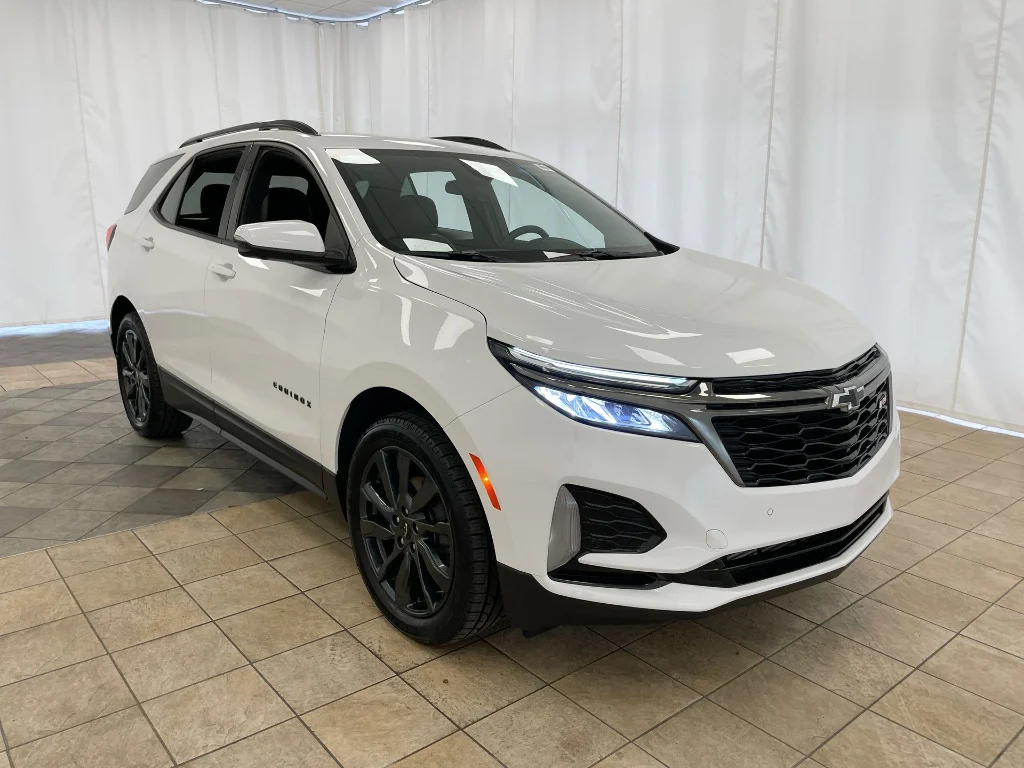 Used 2023 Summit White Chevrolet RS image 35