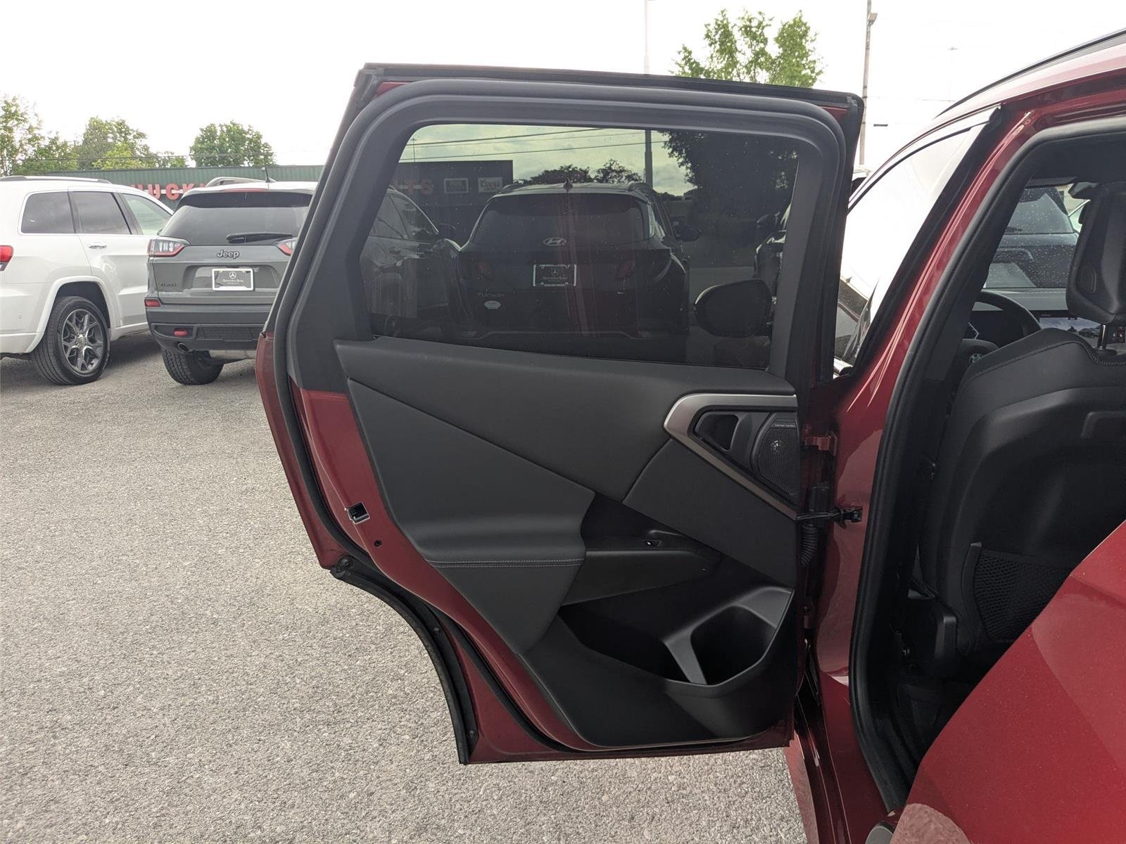 Used 2025 Vegas Red Metallic BMW 30 xDrive image 22
