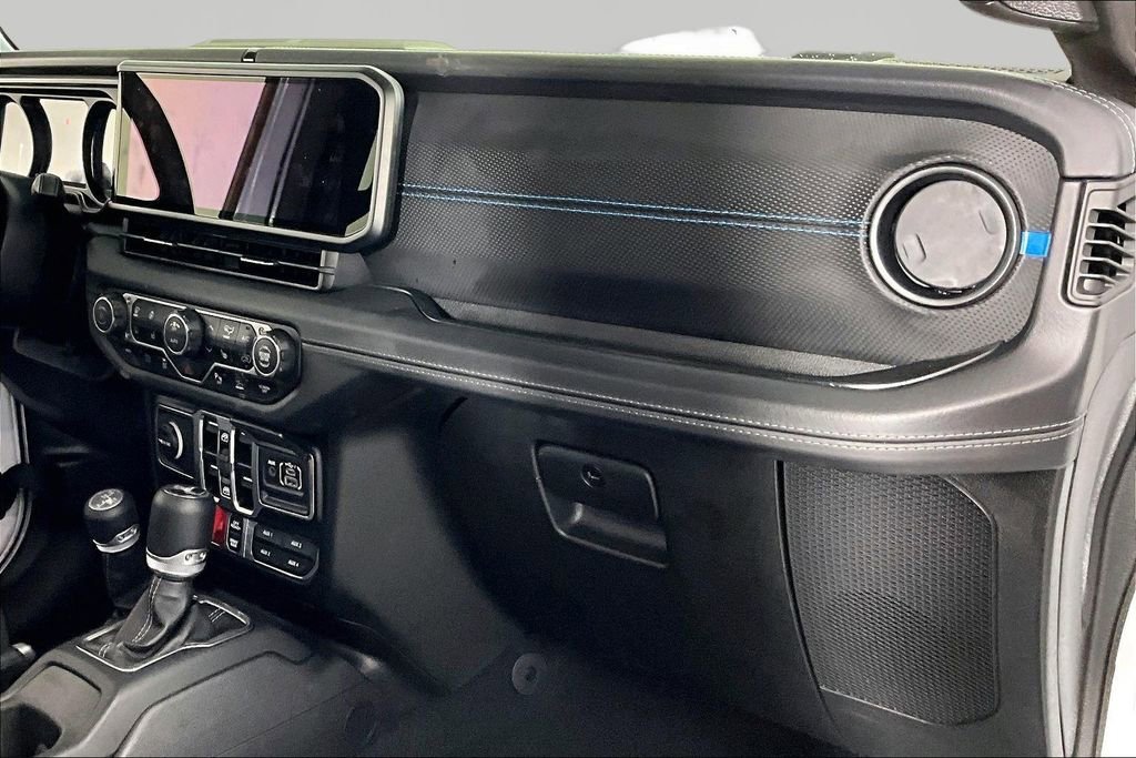 Used 2025 White Jeep Rubicon image 25