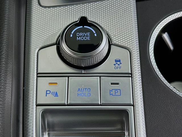 New 2026 Genesis G70 2.5T Prestige