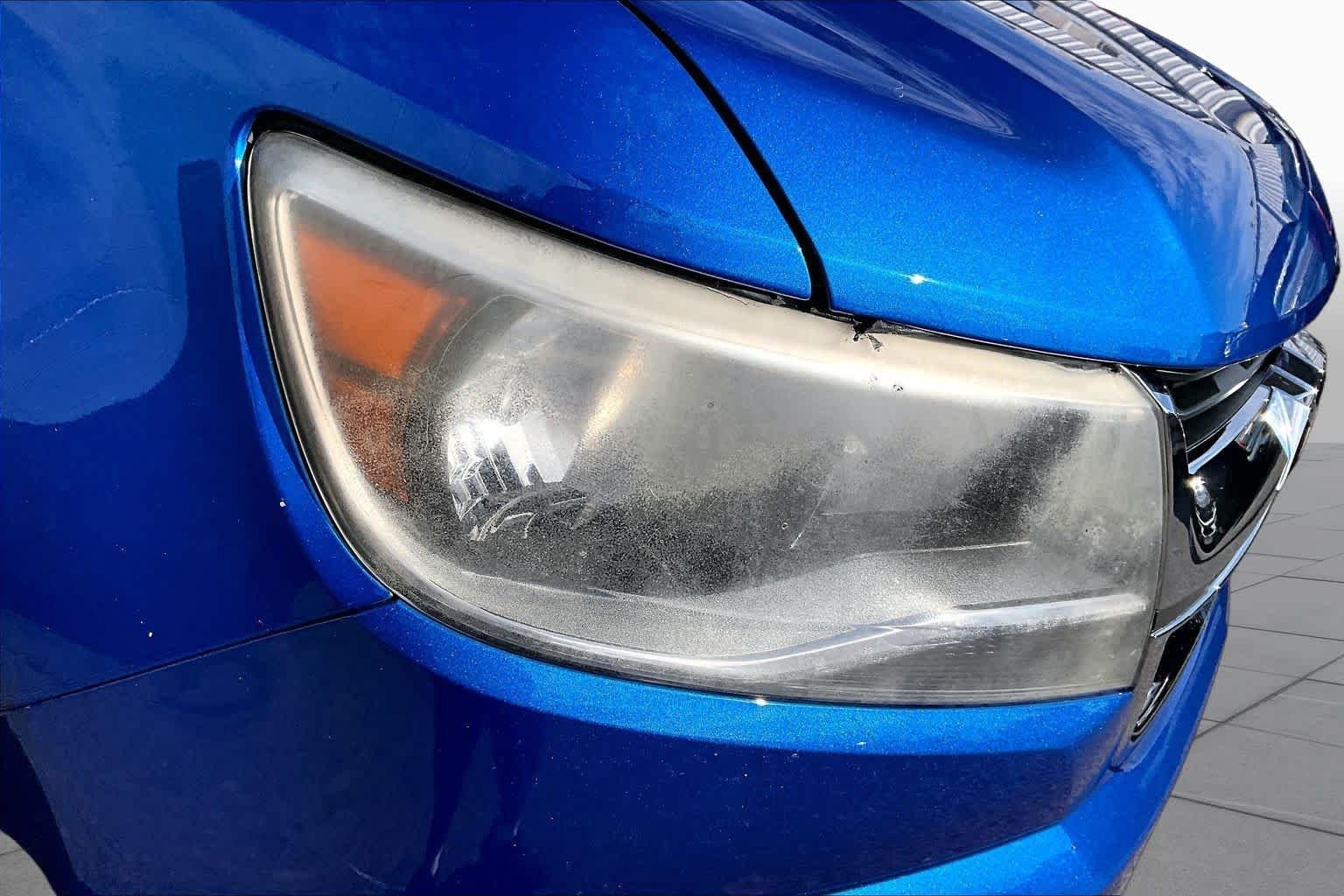 Used 2018 Kinetic Blue Chevrolet 2WD LT image 29