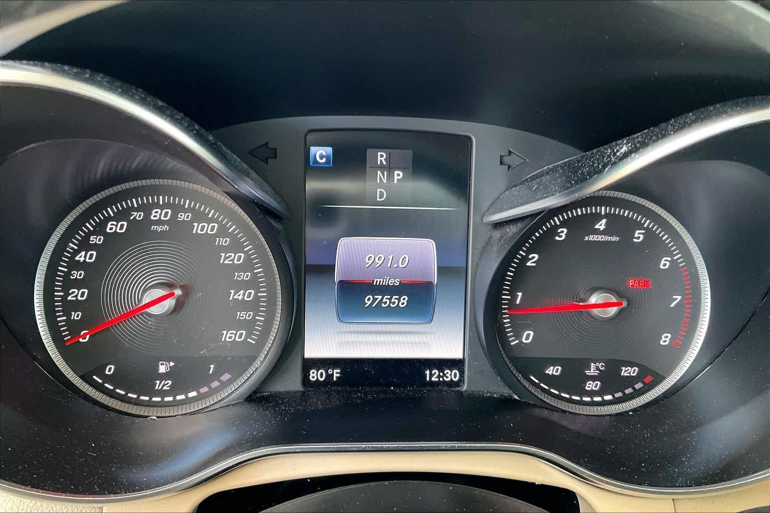 Used 2017 Diamond Silver Metallic Mercedes-Benz GLC 300 image 25