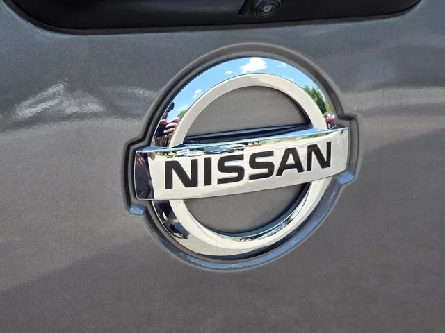Used 2021 Gray Nissan SV image 17