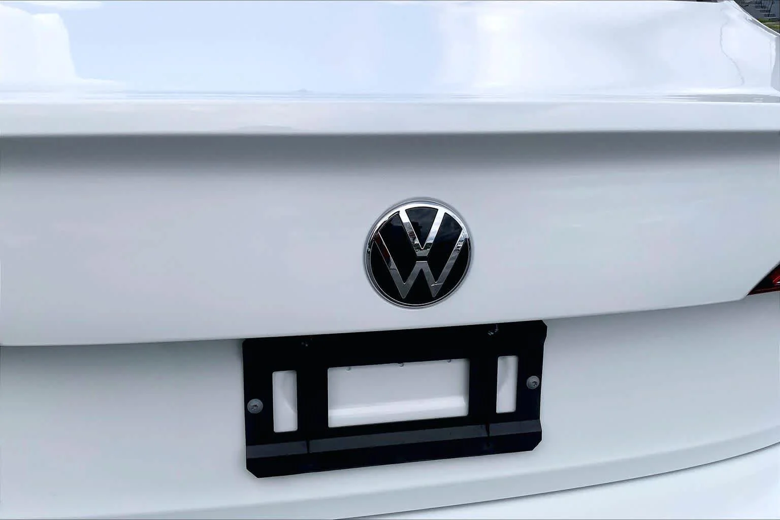 Certified Used 2023 Pure White Volkswagen S image 10