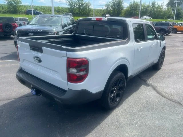 New 2025 Space White Metallic Ford Lariat image 5