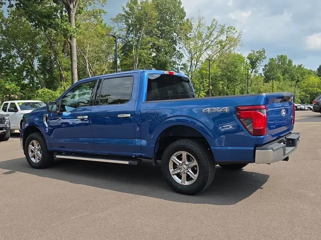 Used 2025 Blue Ford XLT image 3
