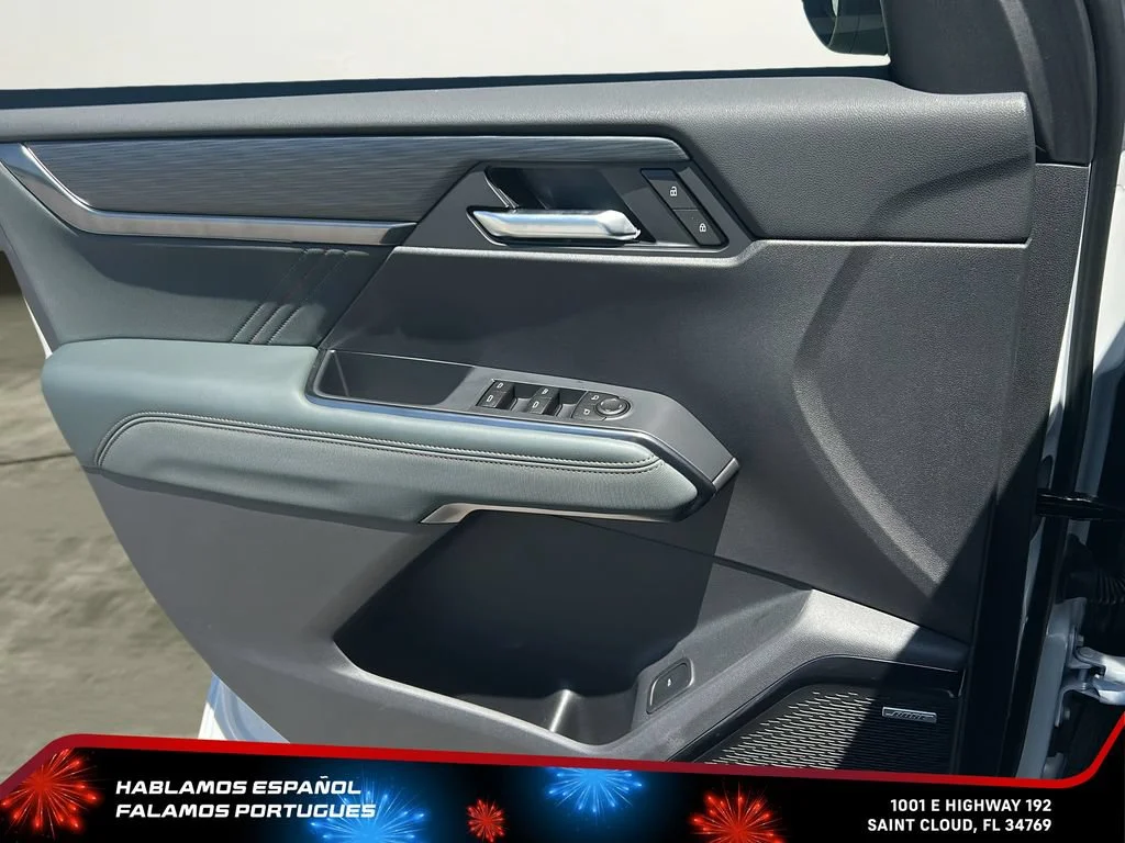 New 2026 Summit White GMC AT4 image 10