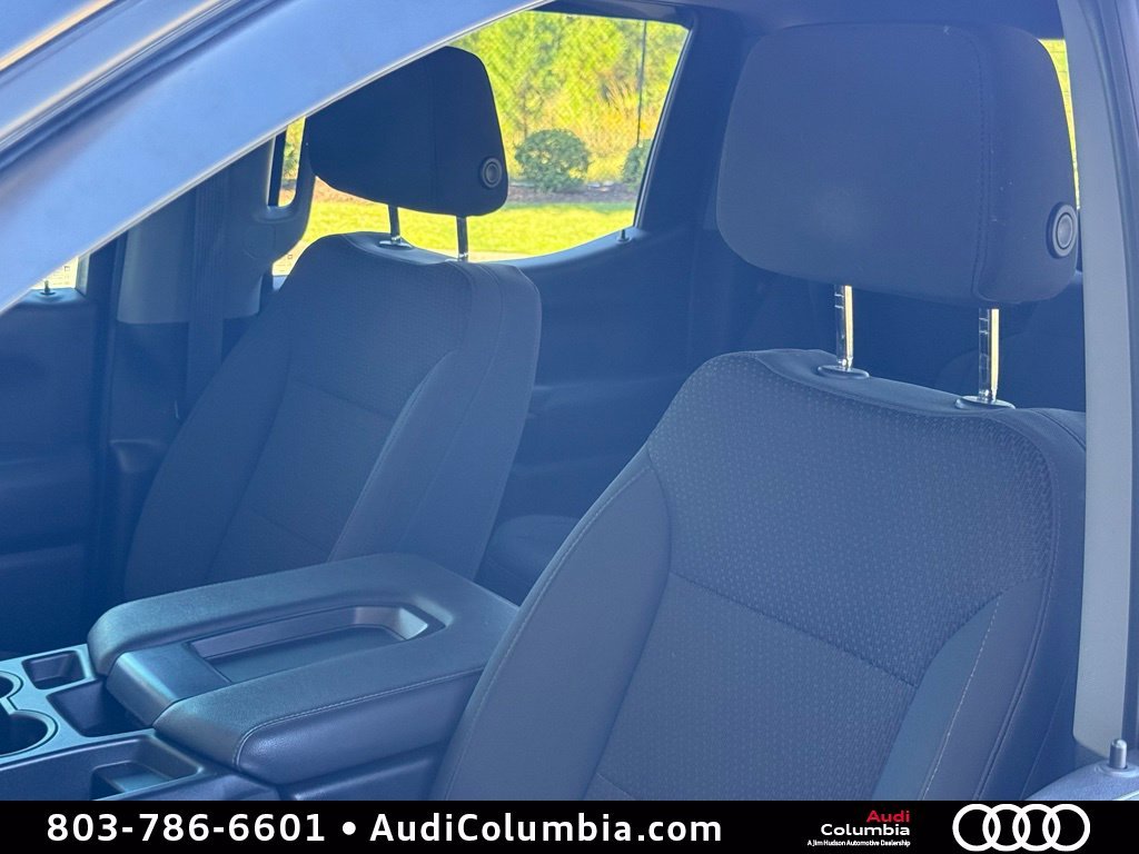 Used 2021 Black Chevrolet Custom image 18