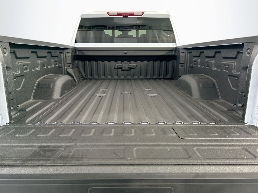 Used 2026 Polar White Chevrolet High Country image 27