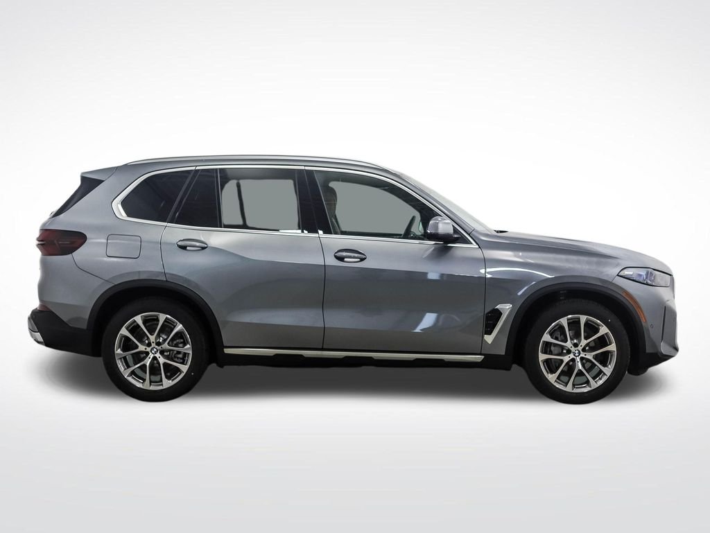 New 2026 Gray Metallic BMW xDrive50e image 6
