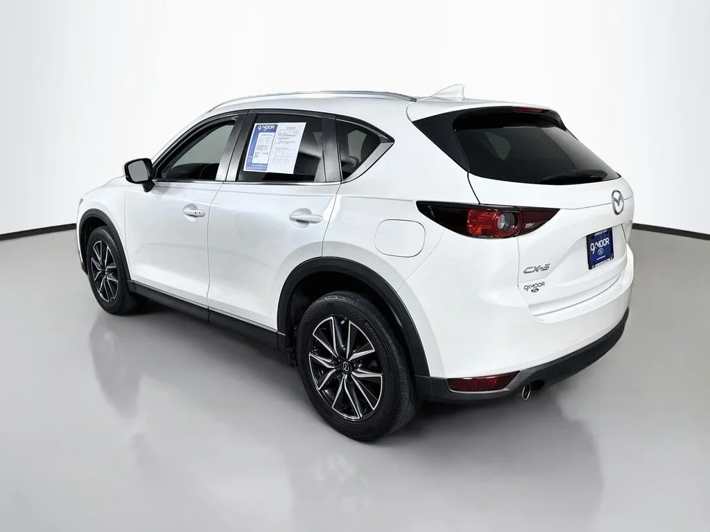 Used 2018 Snowflake White Pearl Mica Mazda Touring image 10