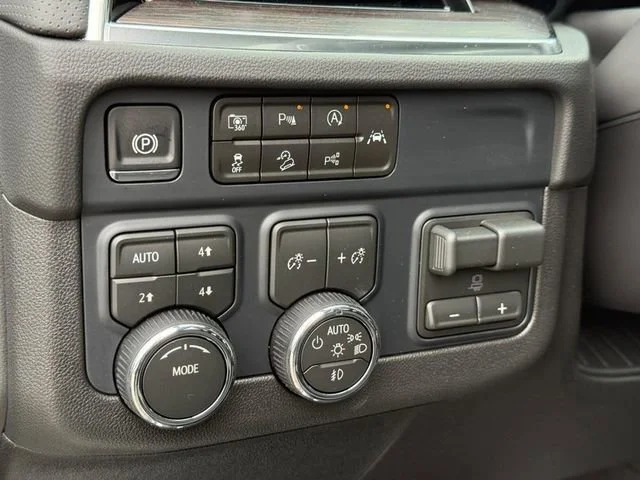 2026 Chevrolet Tahoe Premier - Photo 17