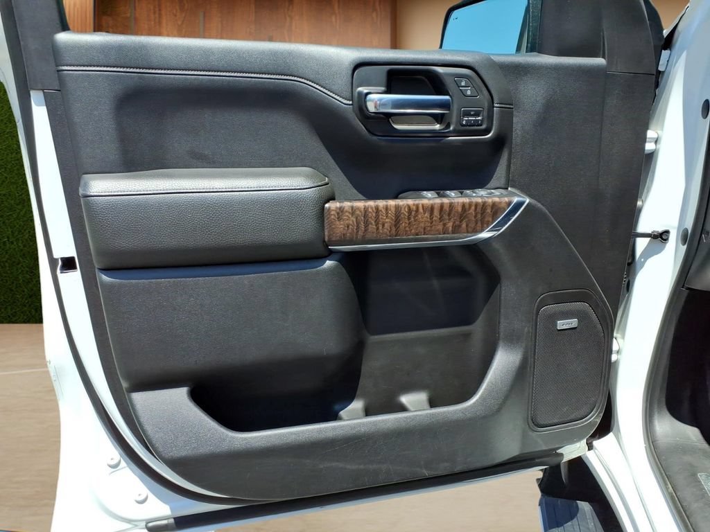 Used 2019 WHITE FROST TRICOAT GMC Denali image 21