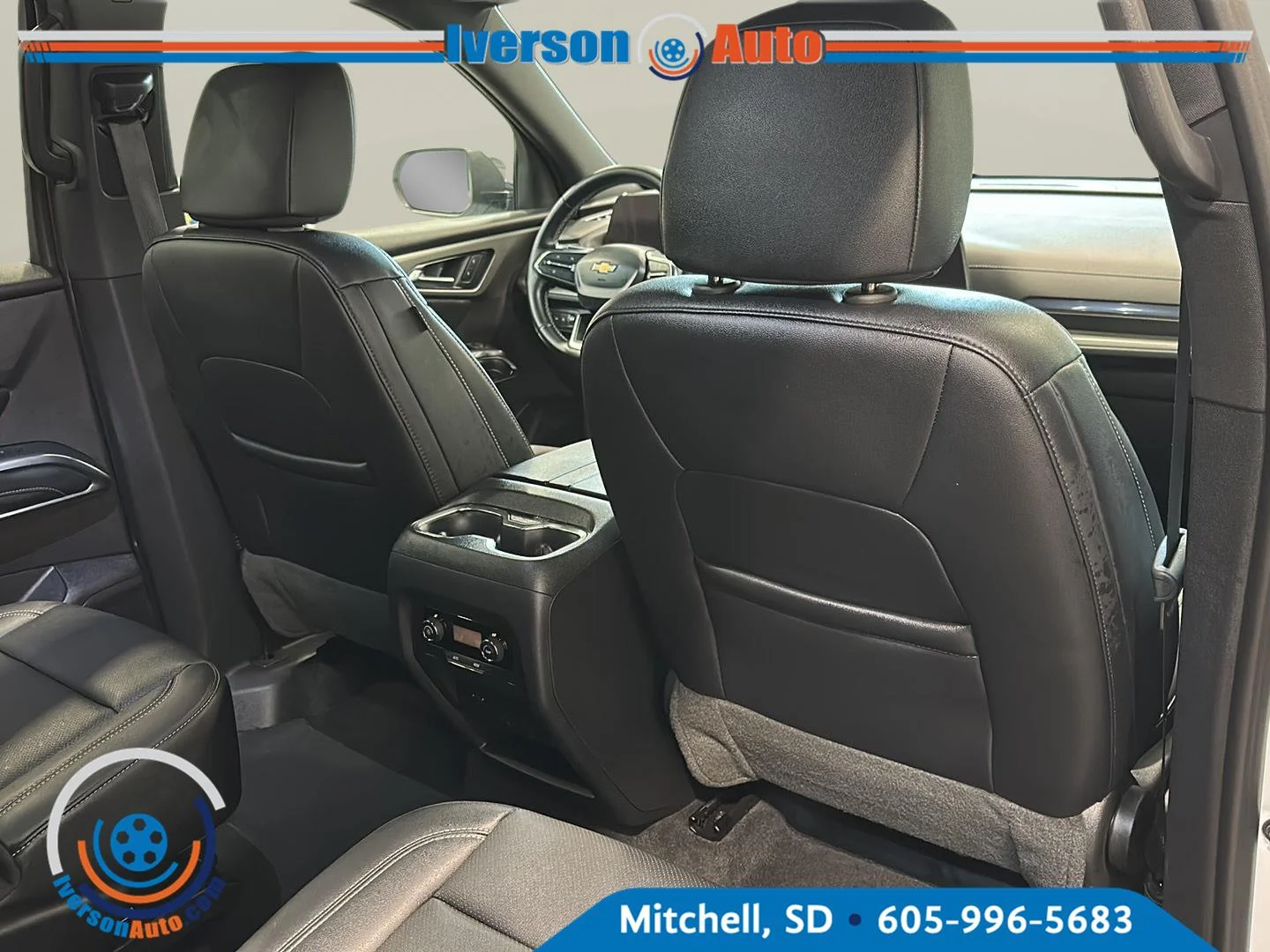 Used 2026 Summit White CHEVROLET AWD 4DR LT W/2LT image 29