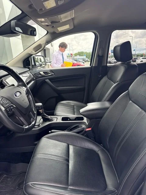 Used 2019 White Ford Lariat image 5
