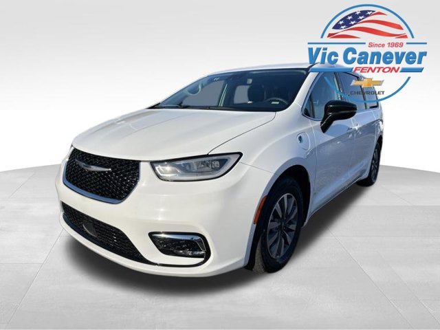 2024 Chrysler Pacifica PHEV