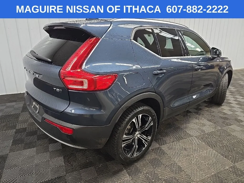 Used 2021 Blue Volvo T5 Inscription image 10