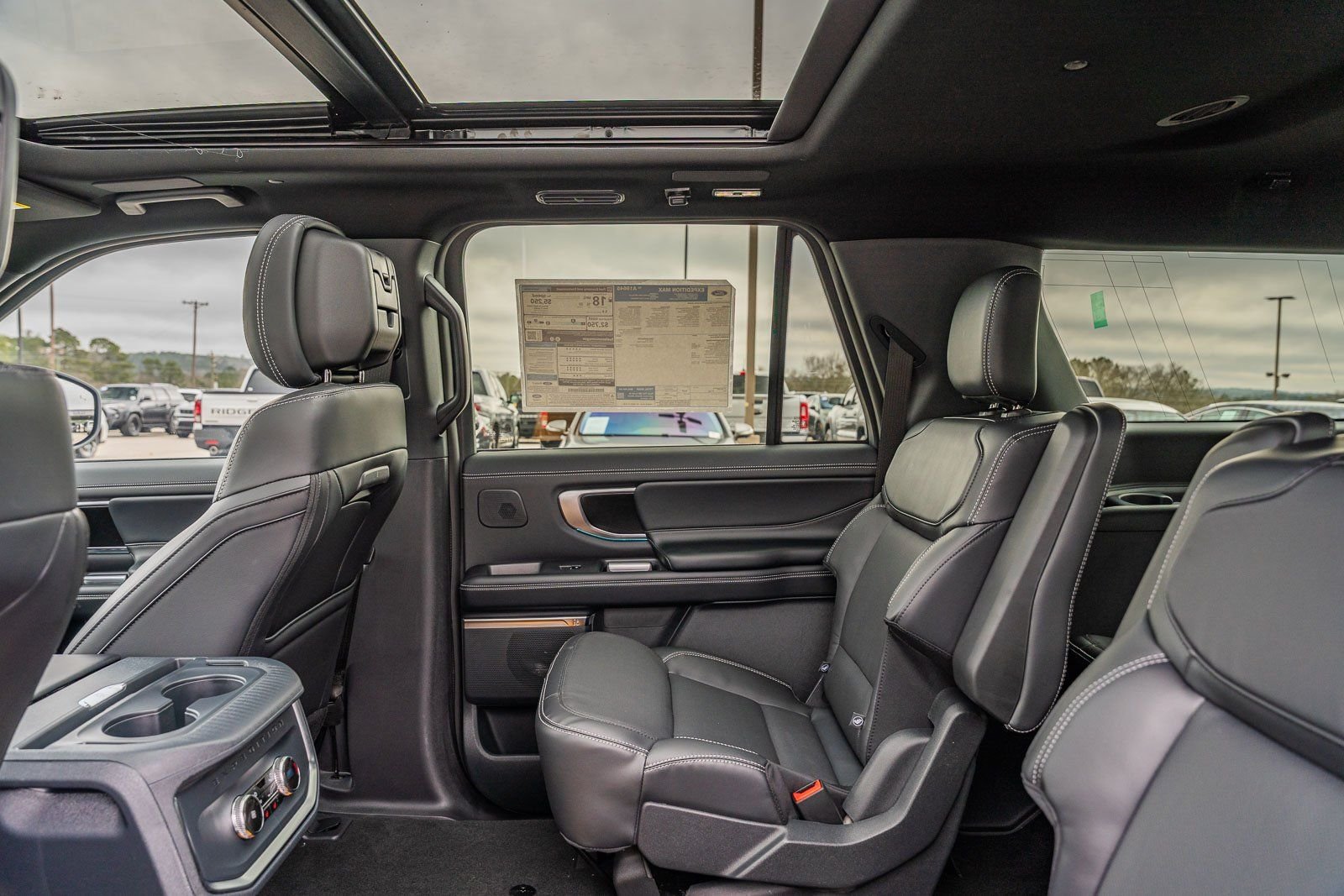 New 2026 Dark Matter Gray Metallic Ford MAX Platinum® image 25