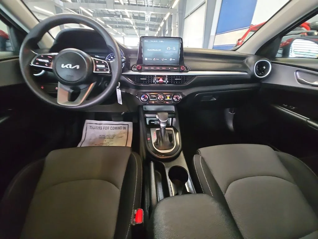 Used 2024 Red Kia LXS image 21