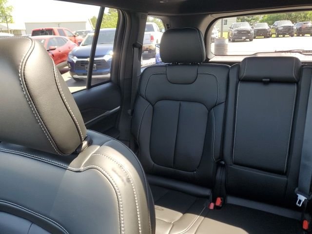 New 2026 Copper Shino Metallic Clear-Coat Exterior Paint Jeep Limited image 14